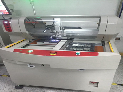Fully automatic board dividing machine